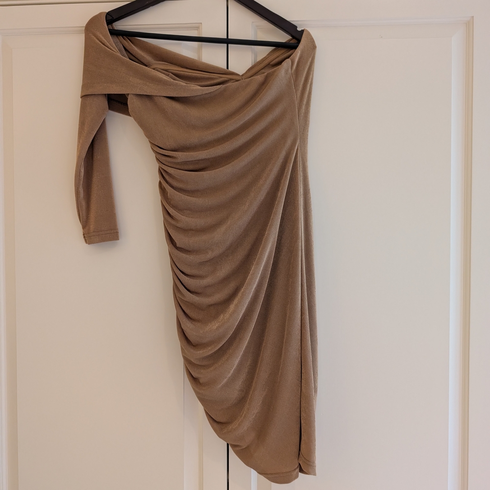 Tan Asymmetrical Ruched One-Shoulder Dress - Picture 4 of 7